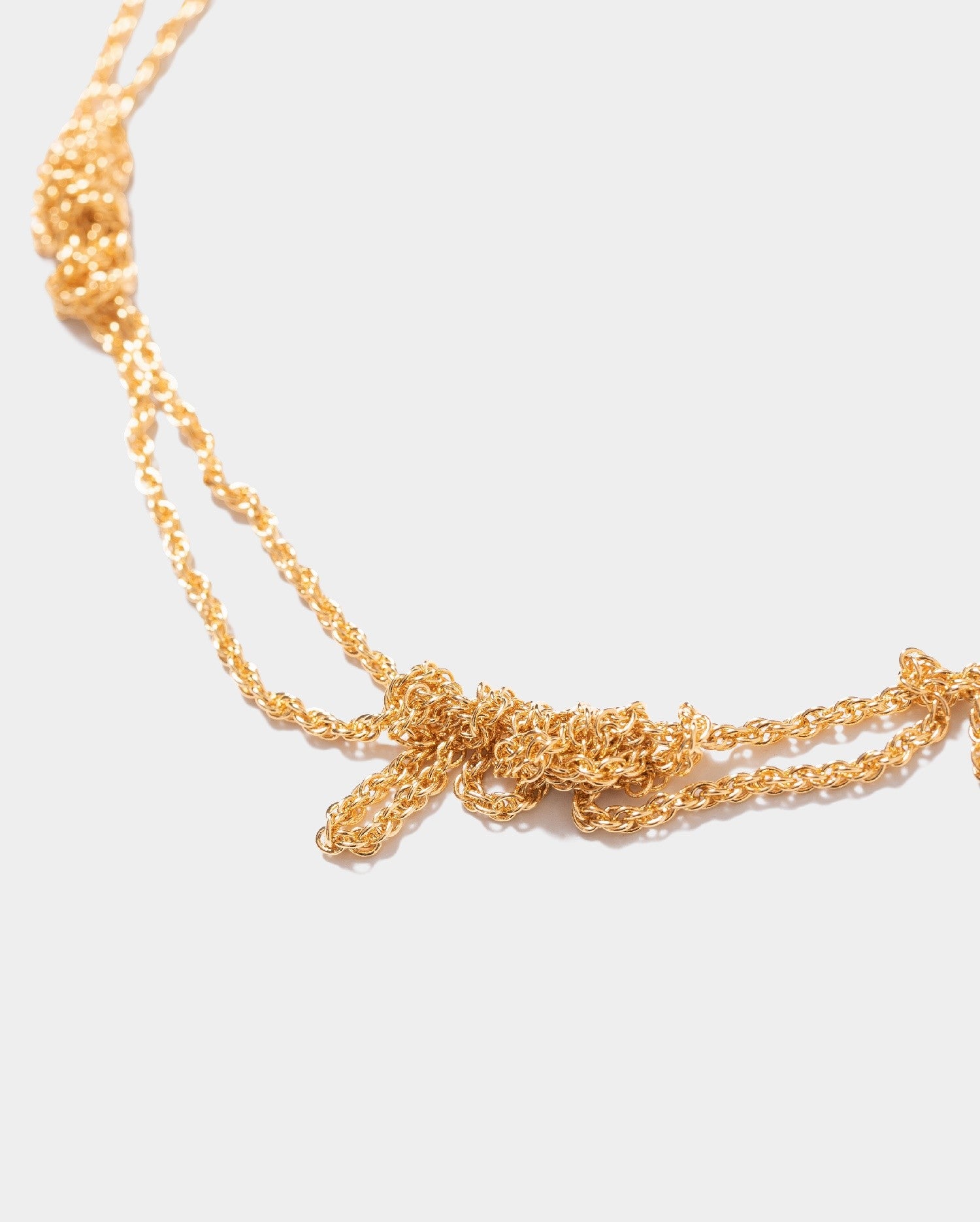 Messy necklace / 絡まりっぱなしネックレス