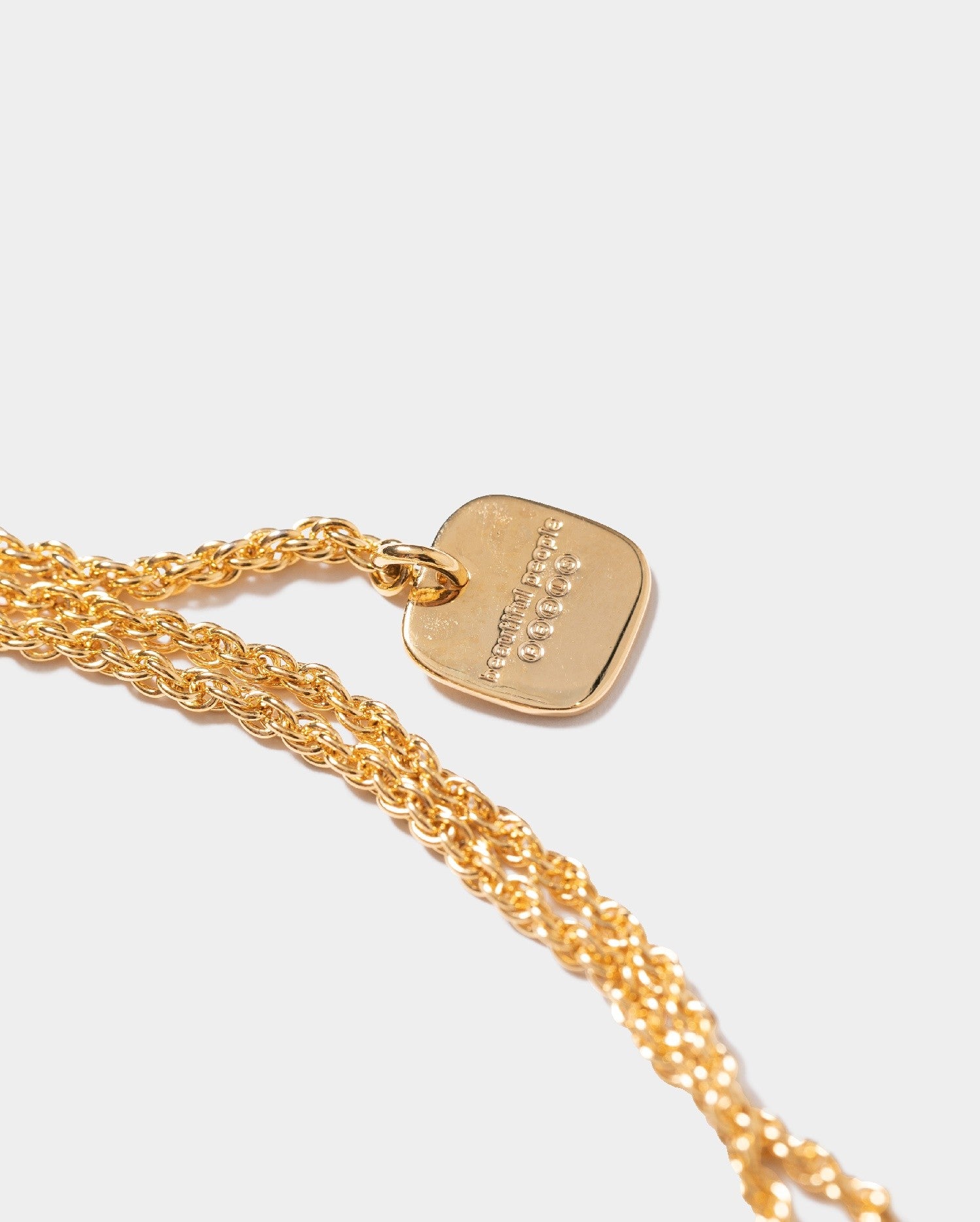 Messy necklace / 絡まりっぱなしネックレス