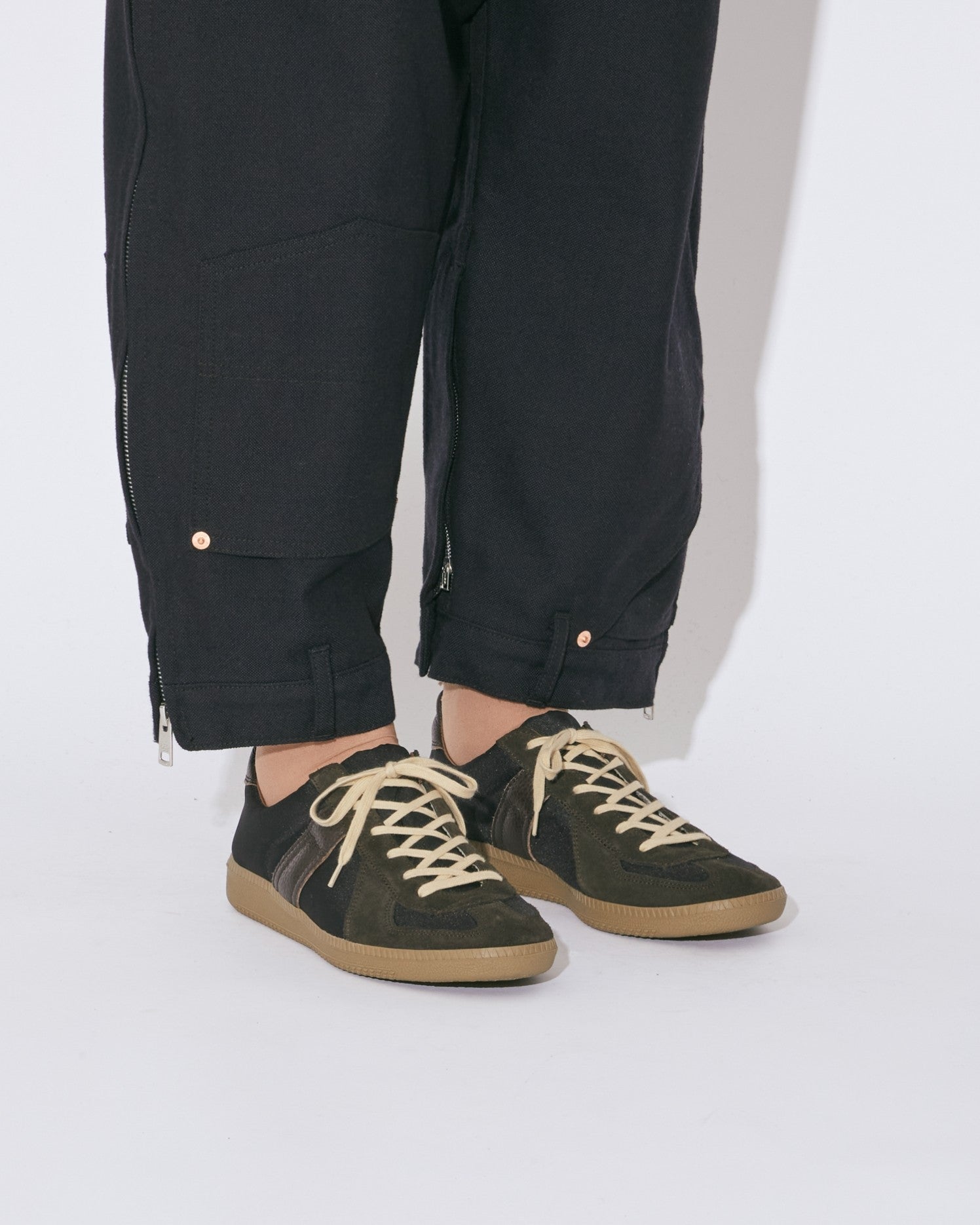 REPRODUCTION OF FOUND german trainer NYLON