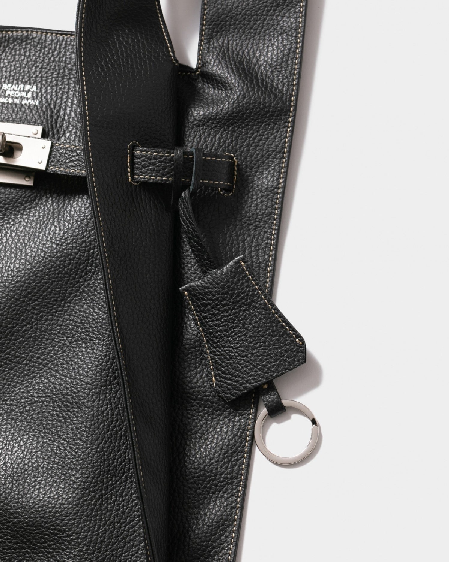 large market bag in shrink leather