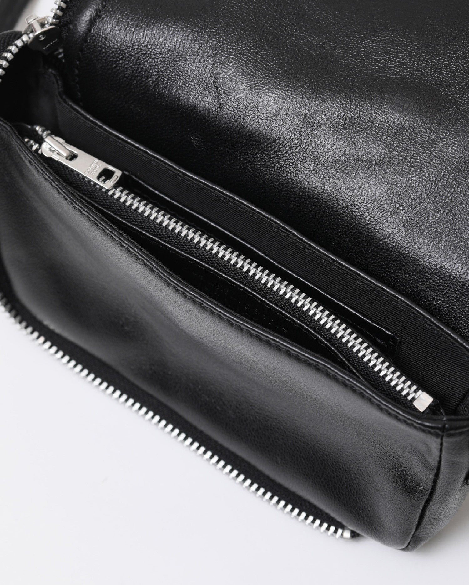 riders flap purse