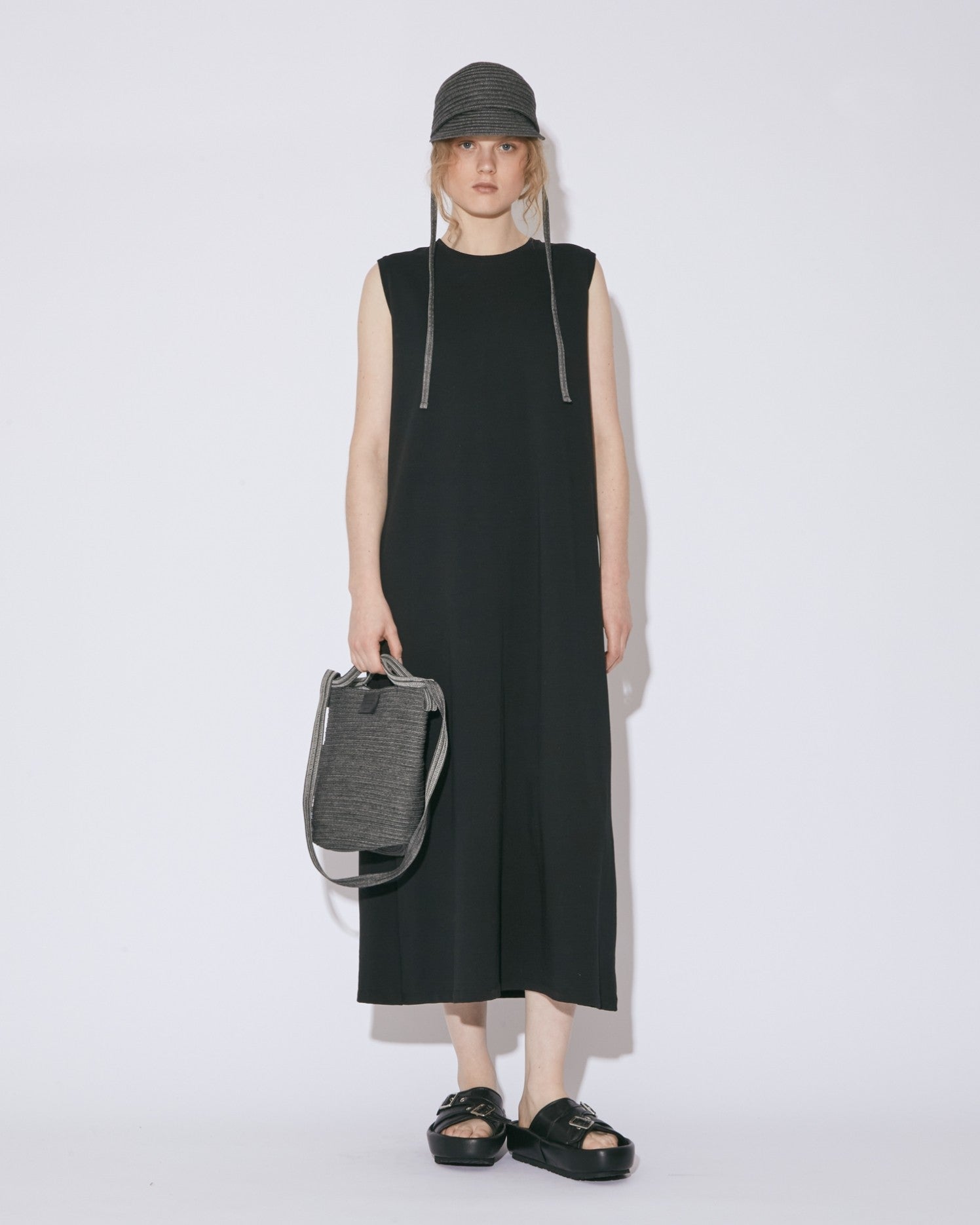 【beautiful people】 レザーエプロンドレス beautiful people】 レザーエプロンドレス 【公式通販】