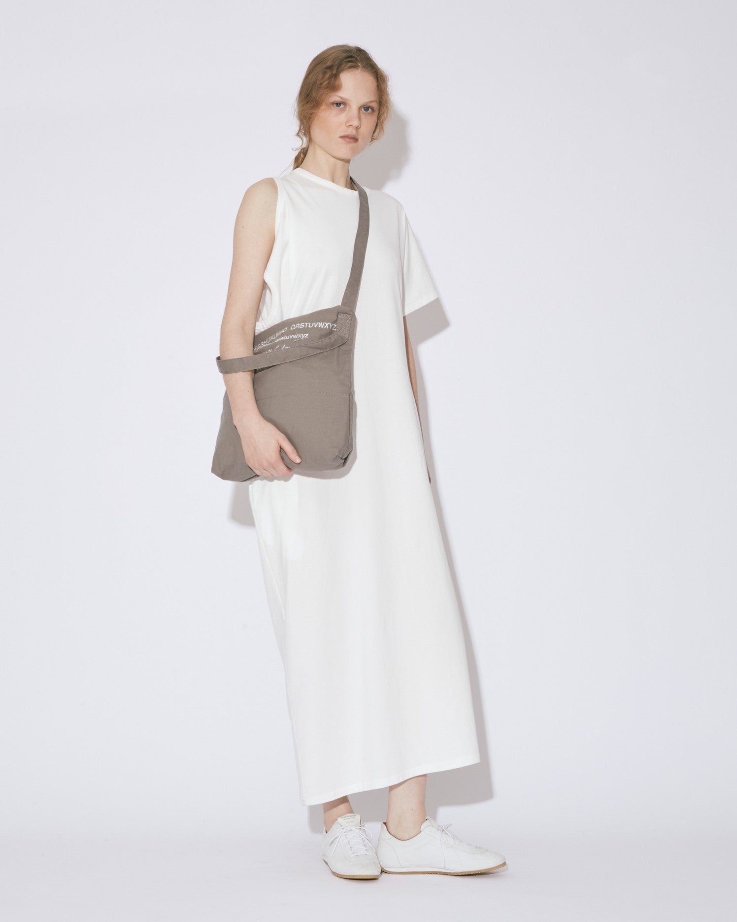 【limited online store】alphabet embroidery flap bag