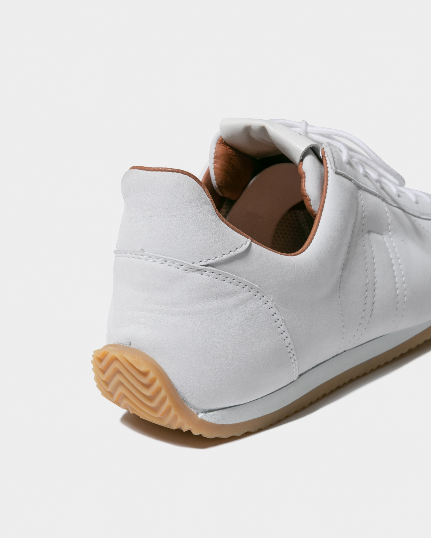 REPRODUCTION OF FOUND german traner in nubuck