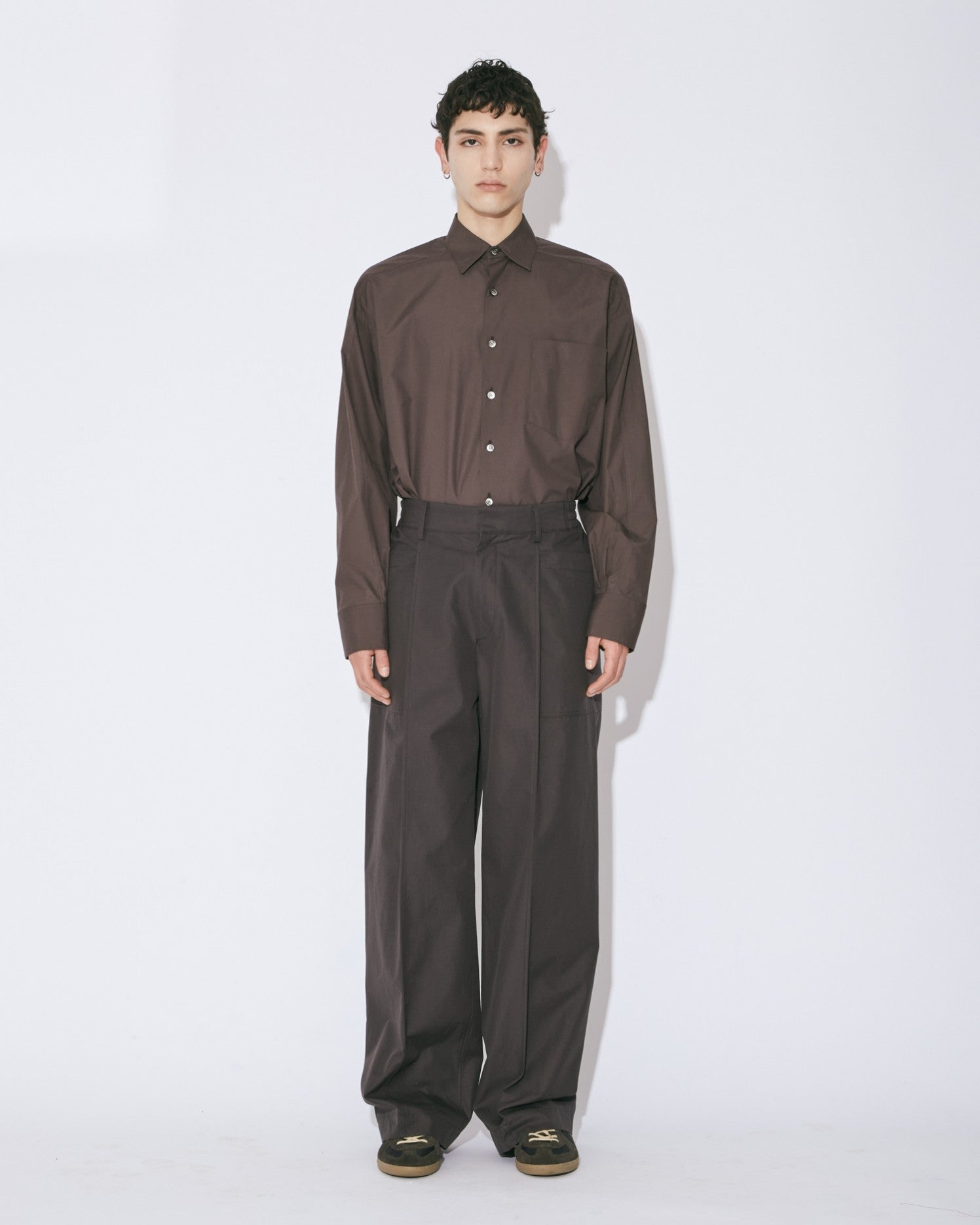 finx typewriter  big tuck over shirt