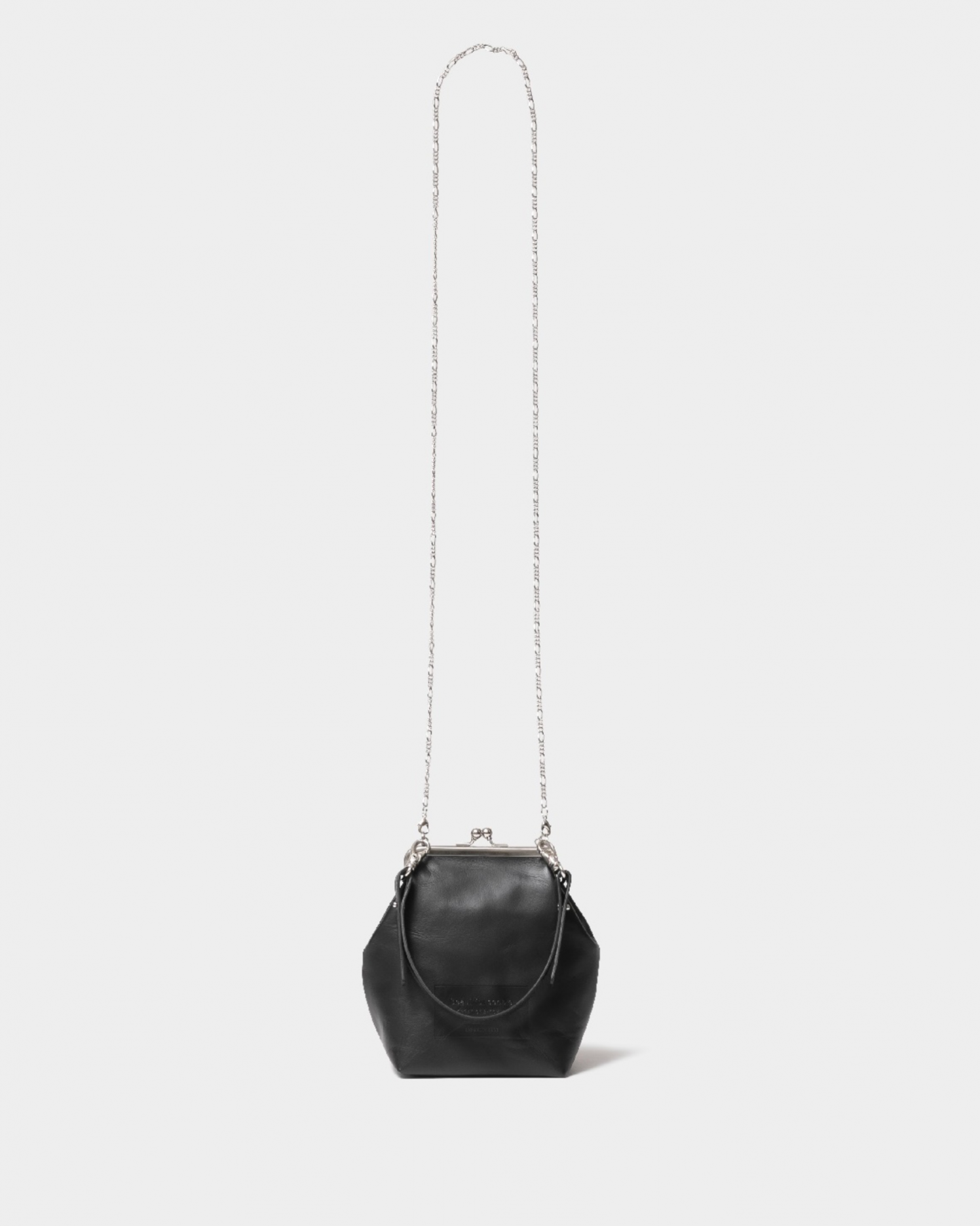 clasp shoulder hand pouch