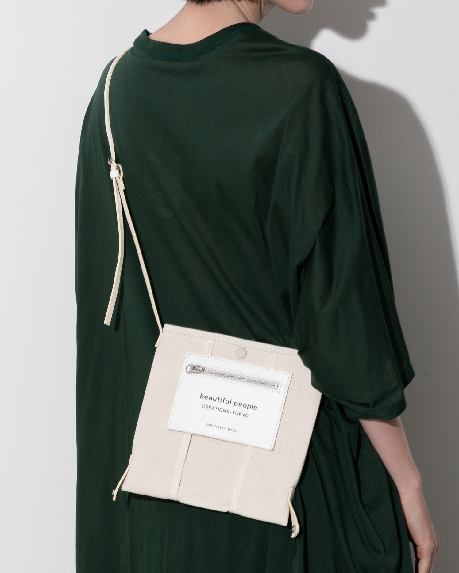 lining logo pocket mini shoulder bag