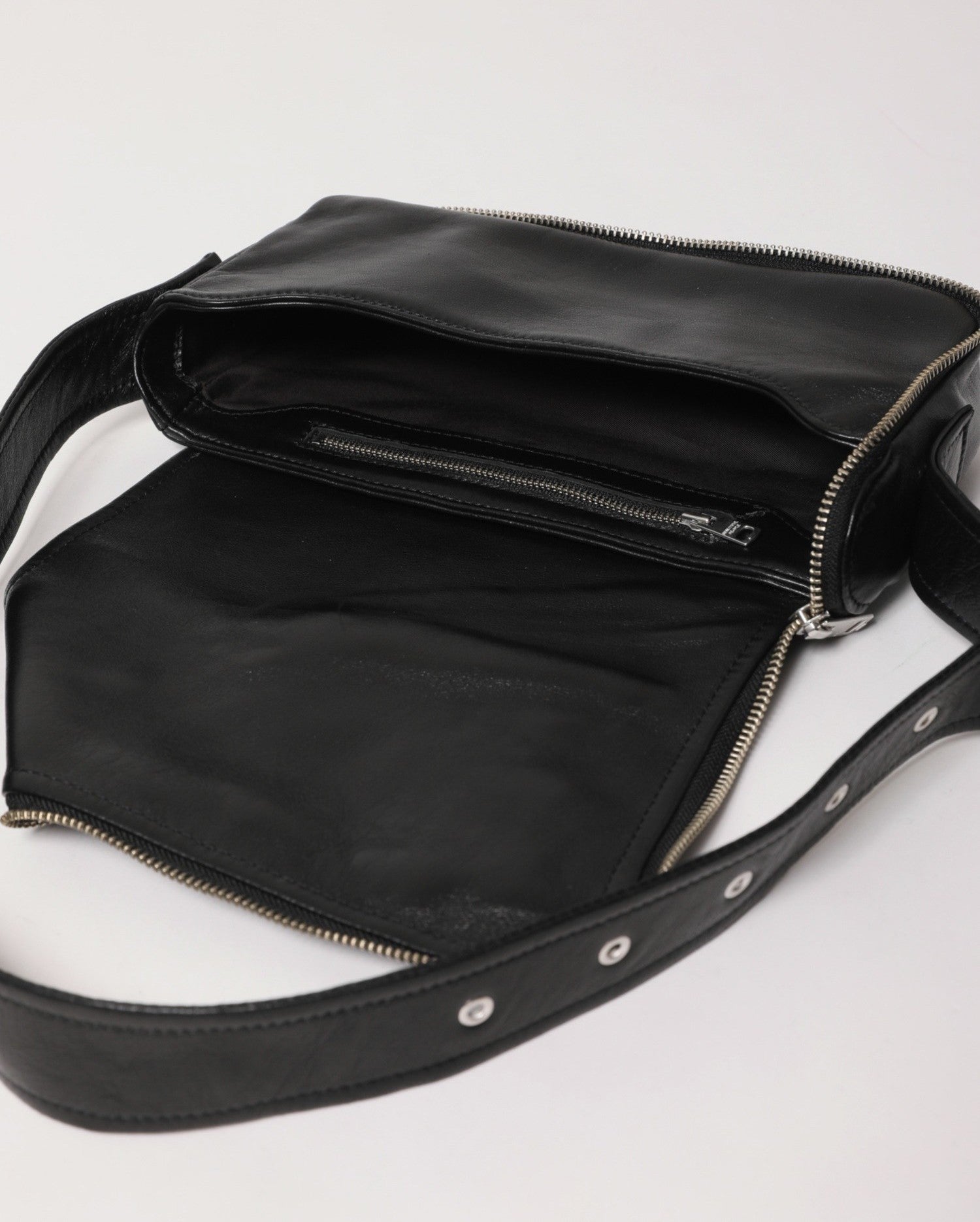 riders flap shoulder  bag