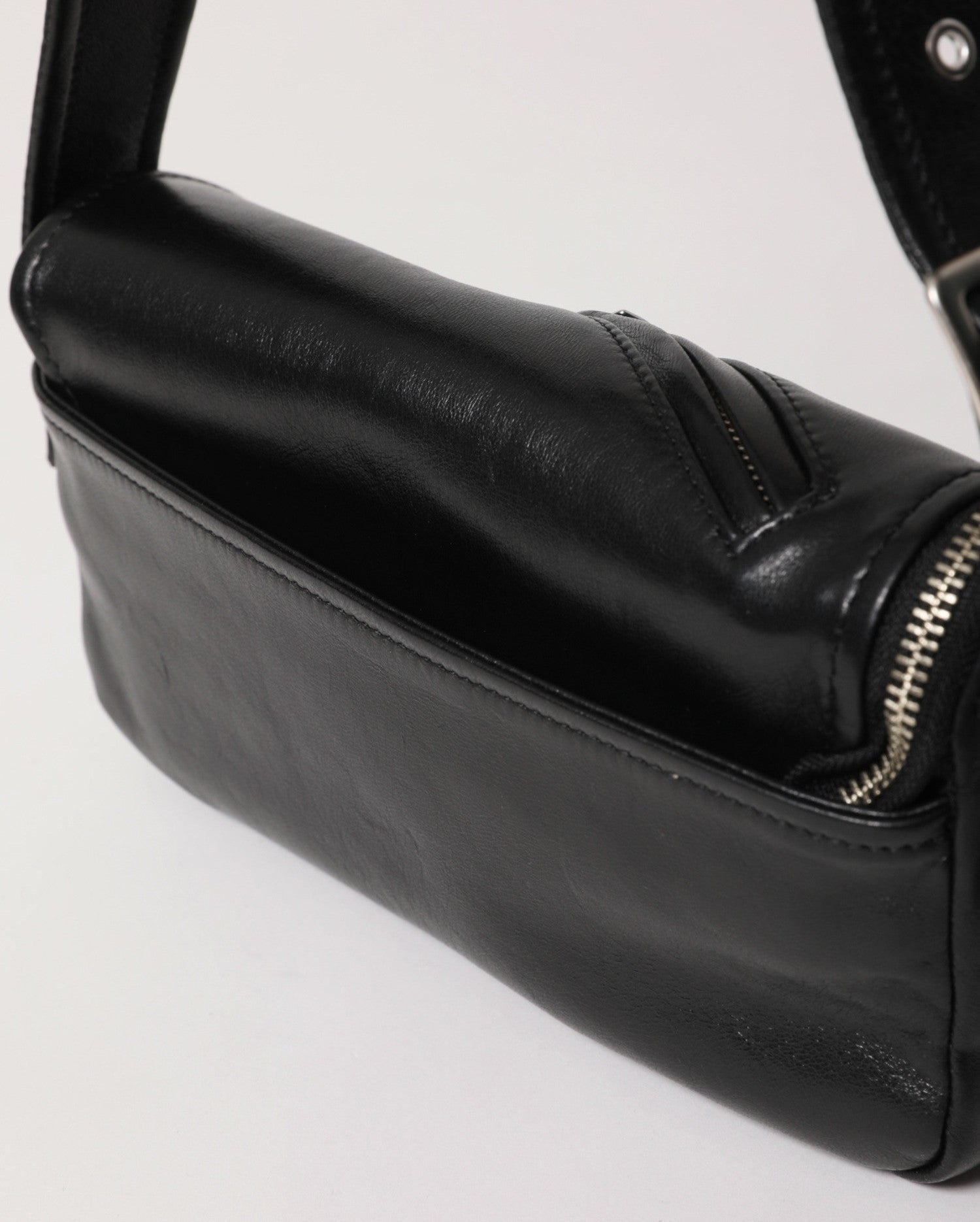 riders flap shoulder  bag