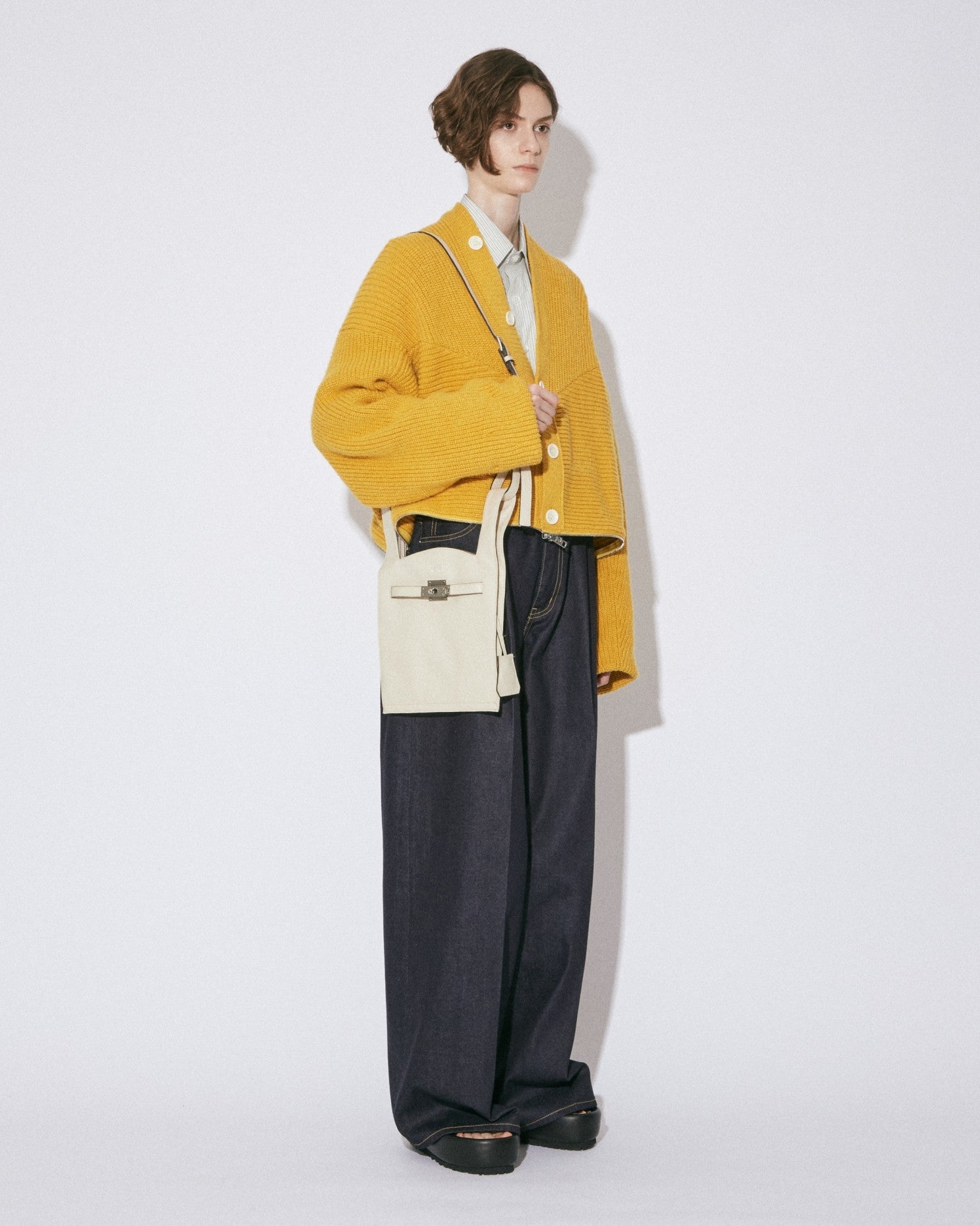 market shoulder bag in shrink leather