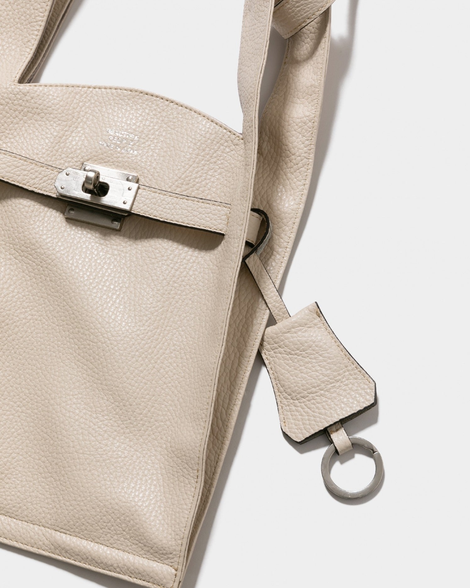 market shoulder bag in shrink leather