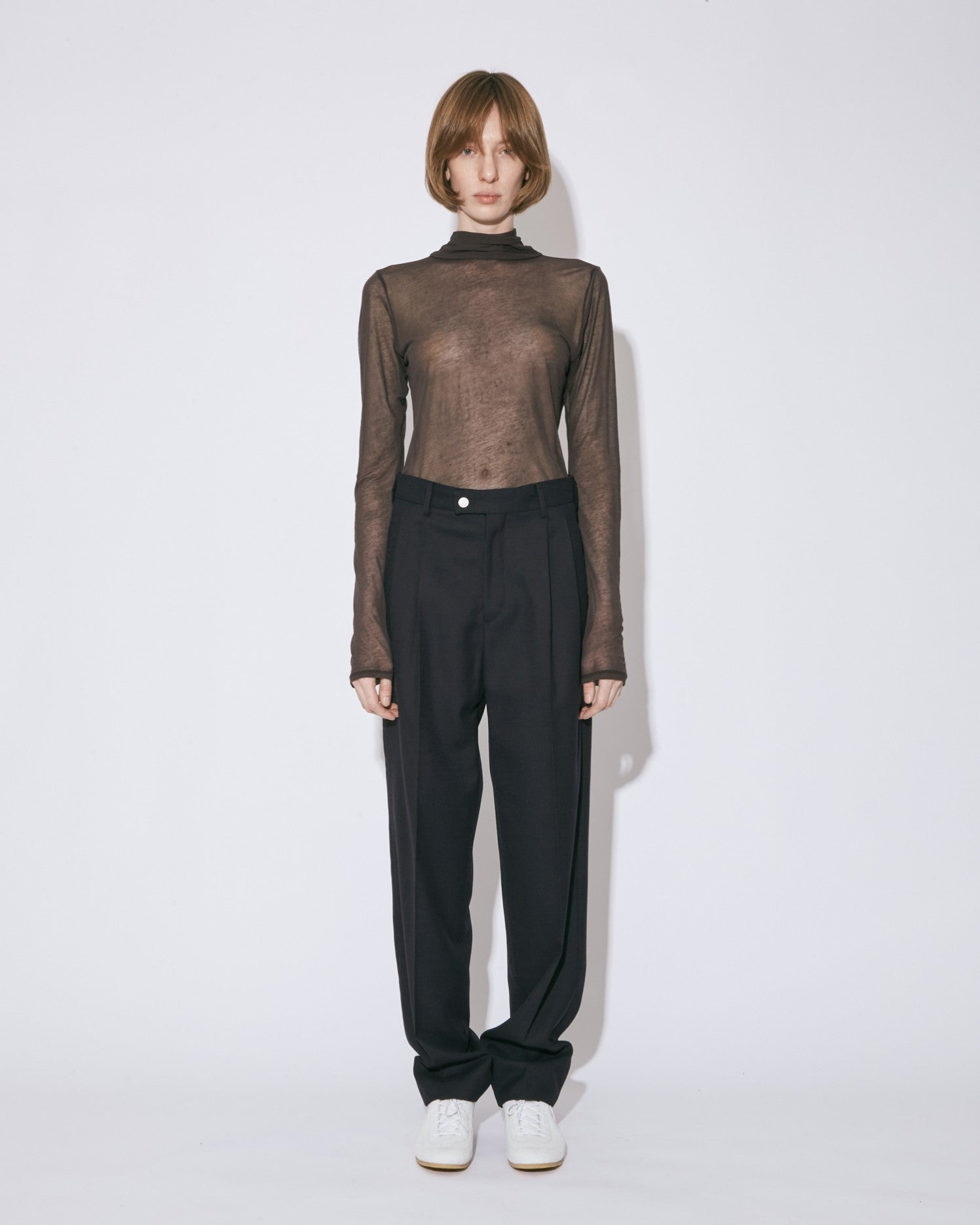 logo fresco tuck tapered pants