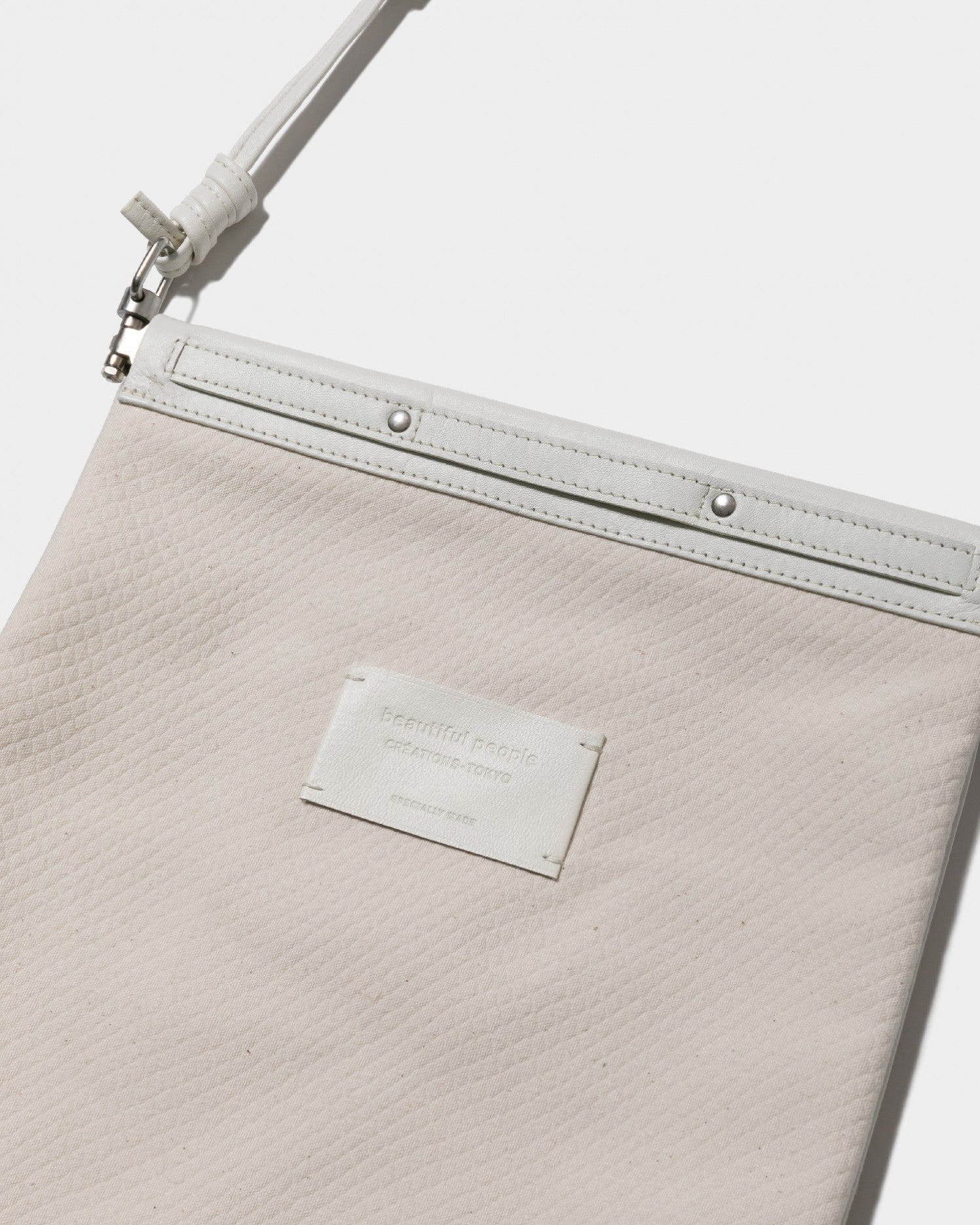 canvas document shoulder bag