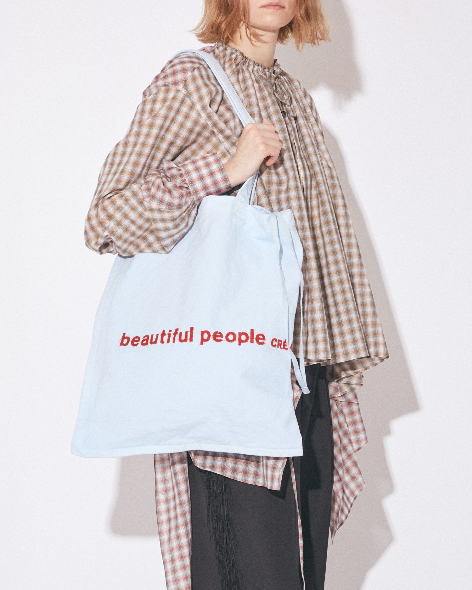 beautiful people クリアバックピンク beautiful people (ビューティフルピープル) clear emboss name