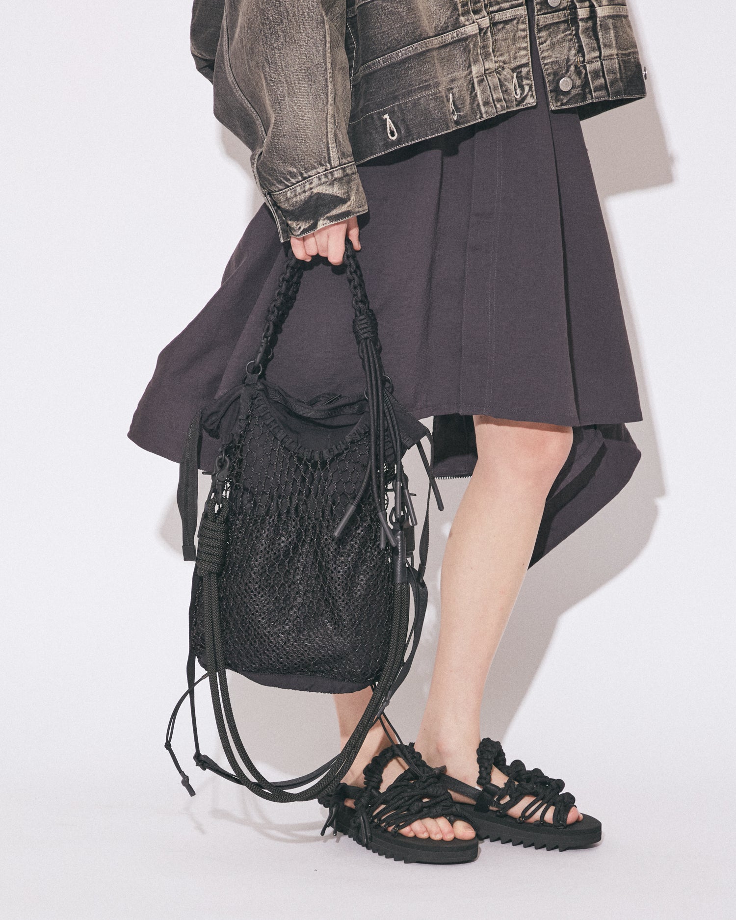 over engineering puff tote – beautiful people online store