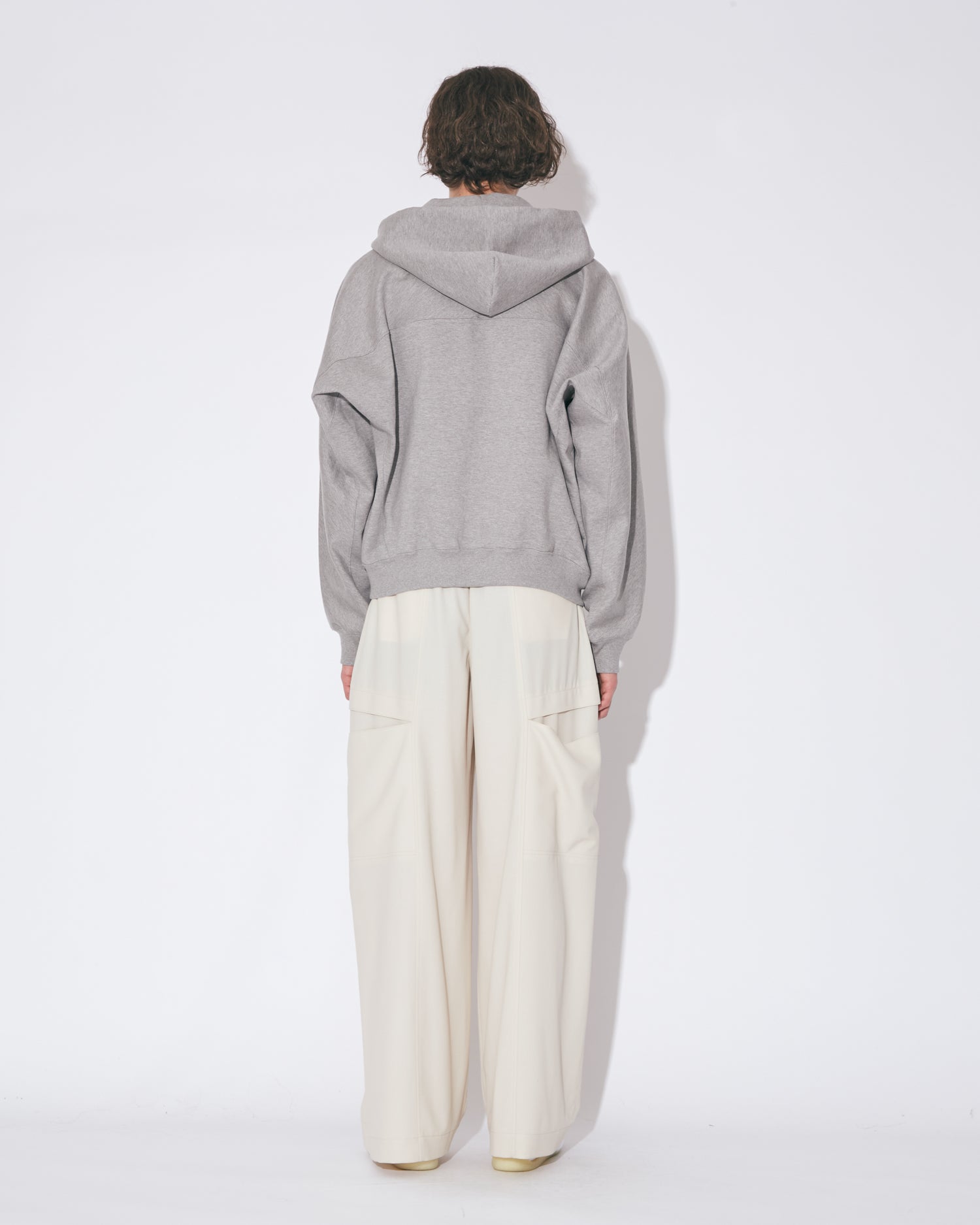 compact double jersey no shoulder zip parka – beautiful people