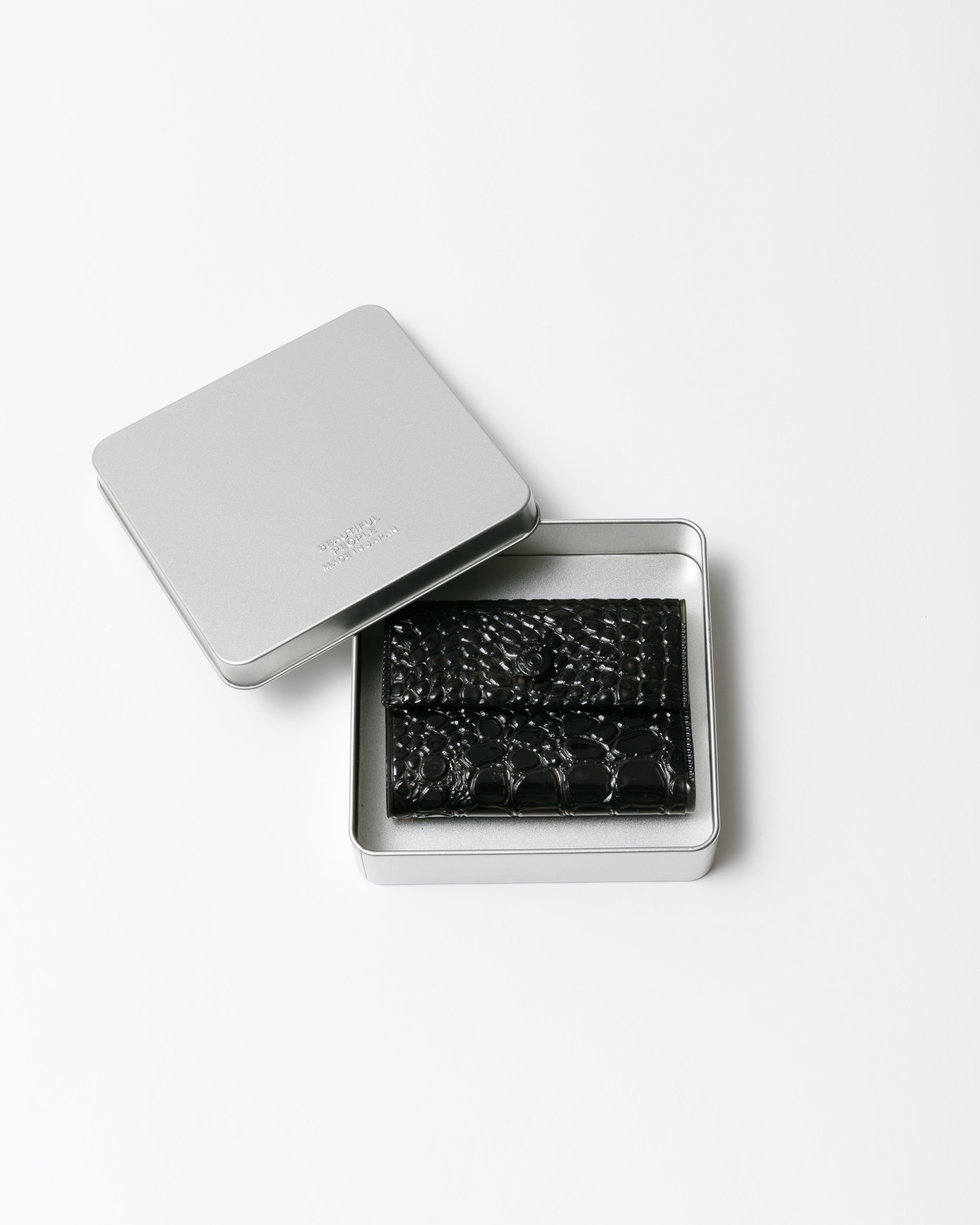 nothing to hide vinyl mini wallet – beautiful people online store