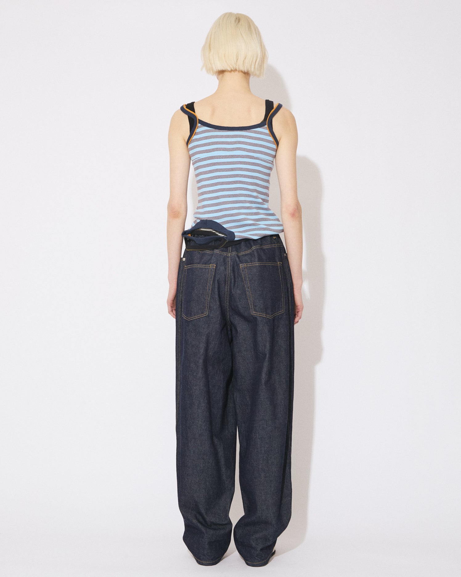 【新品タグなし】beautiful people ツータック　テーパードパンツ triacetate double cloth side 2tuck pants – beautiful people online