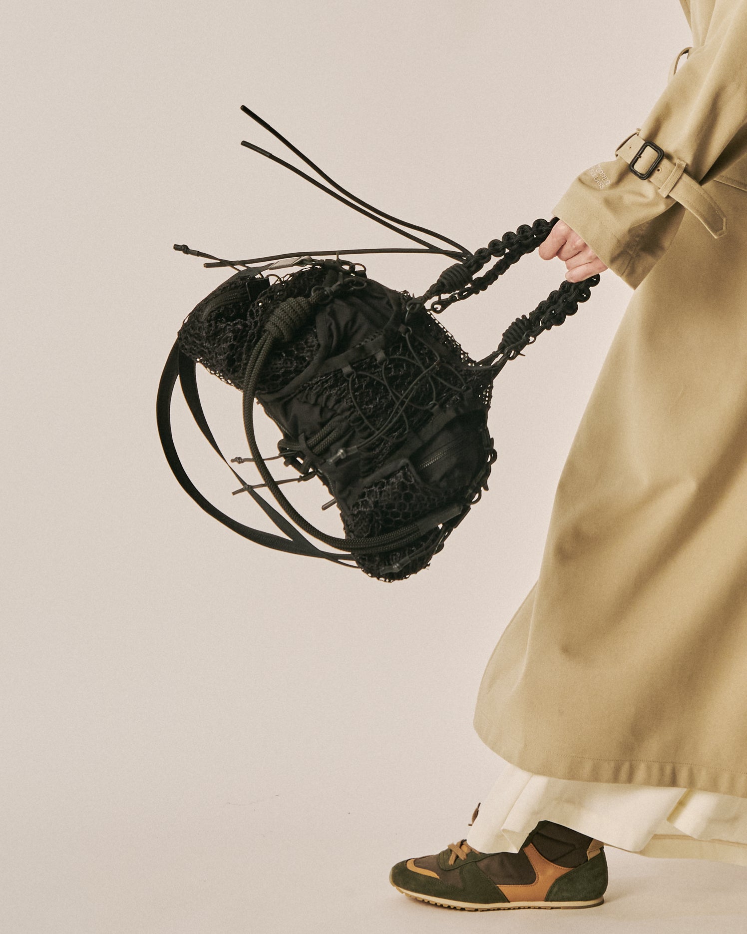6月下旬入荷】over engineering transform bag – beautiful people