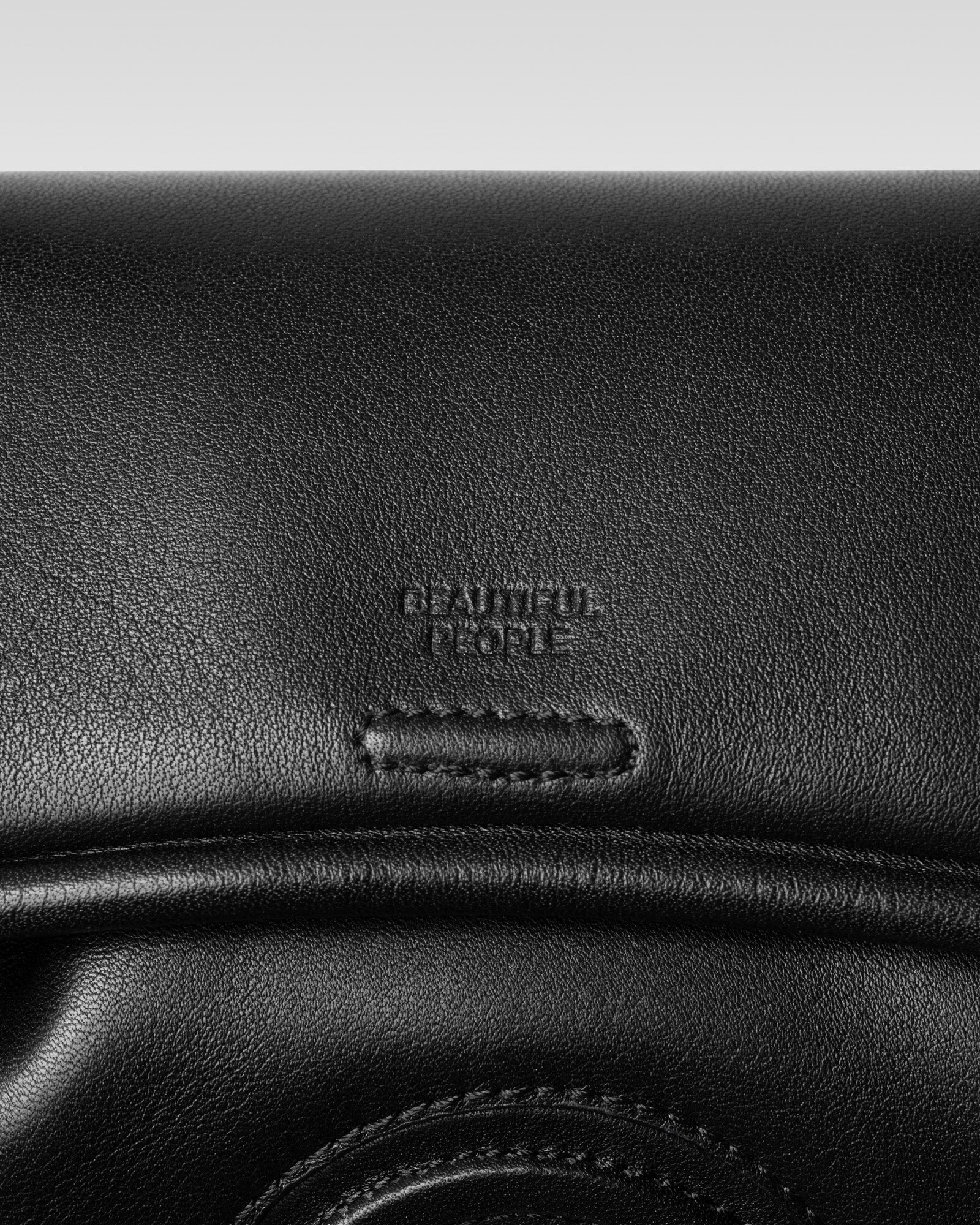 objcts.io DENWA leather bag – beautiful people online store