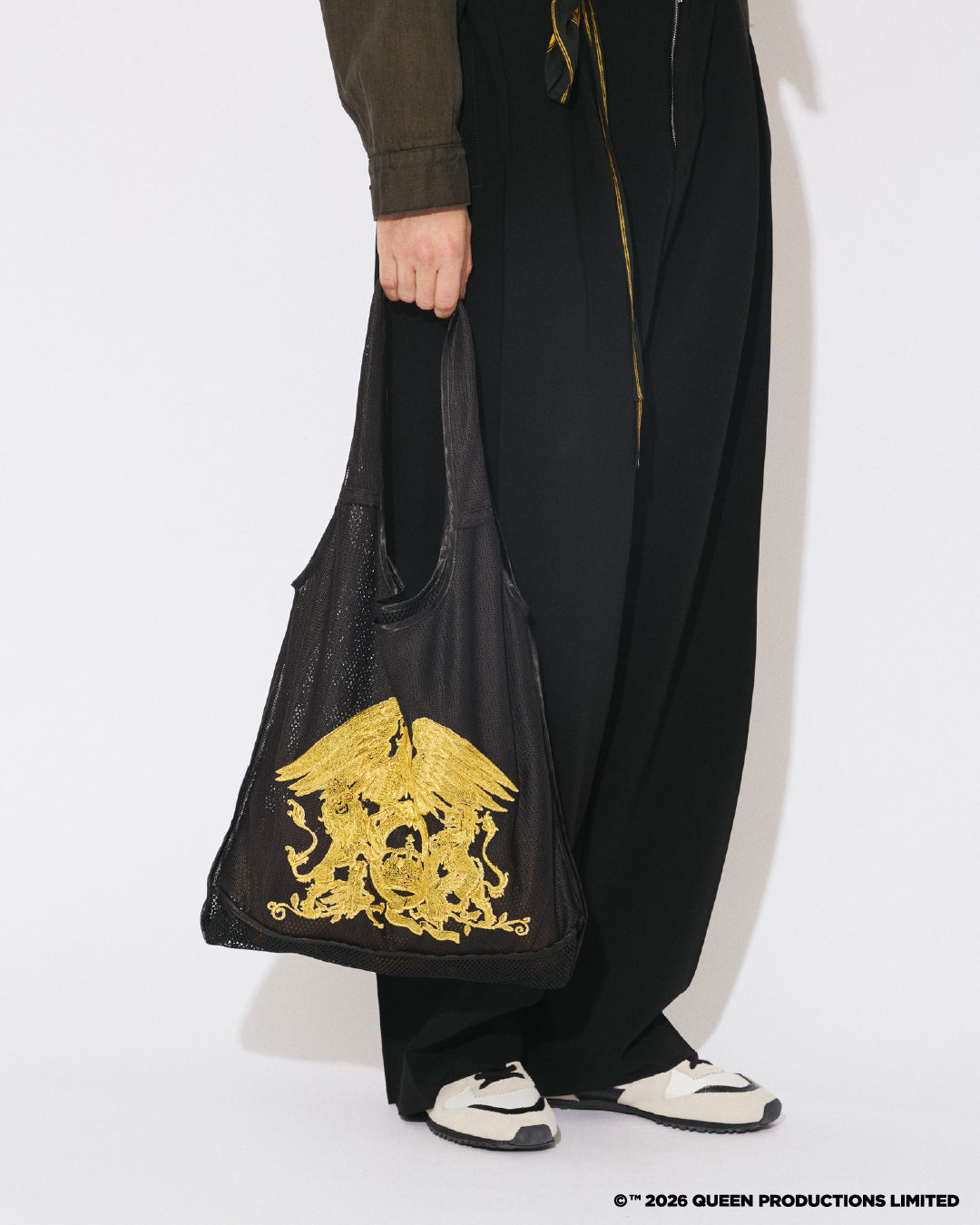 flip QUEEN crest mesh marche bag – beautiful people online store