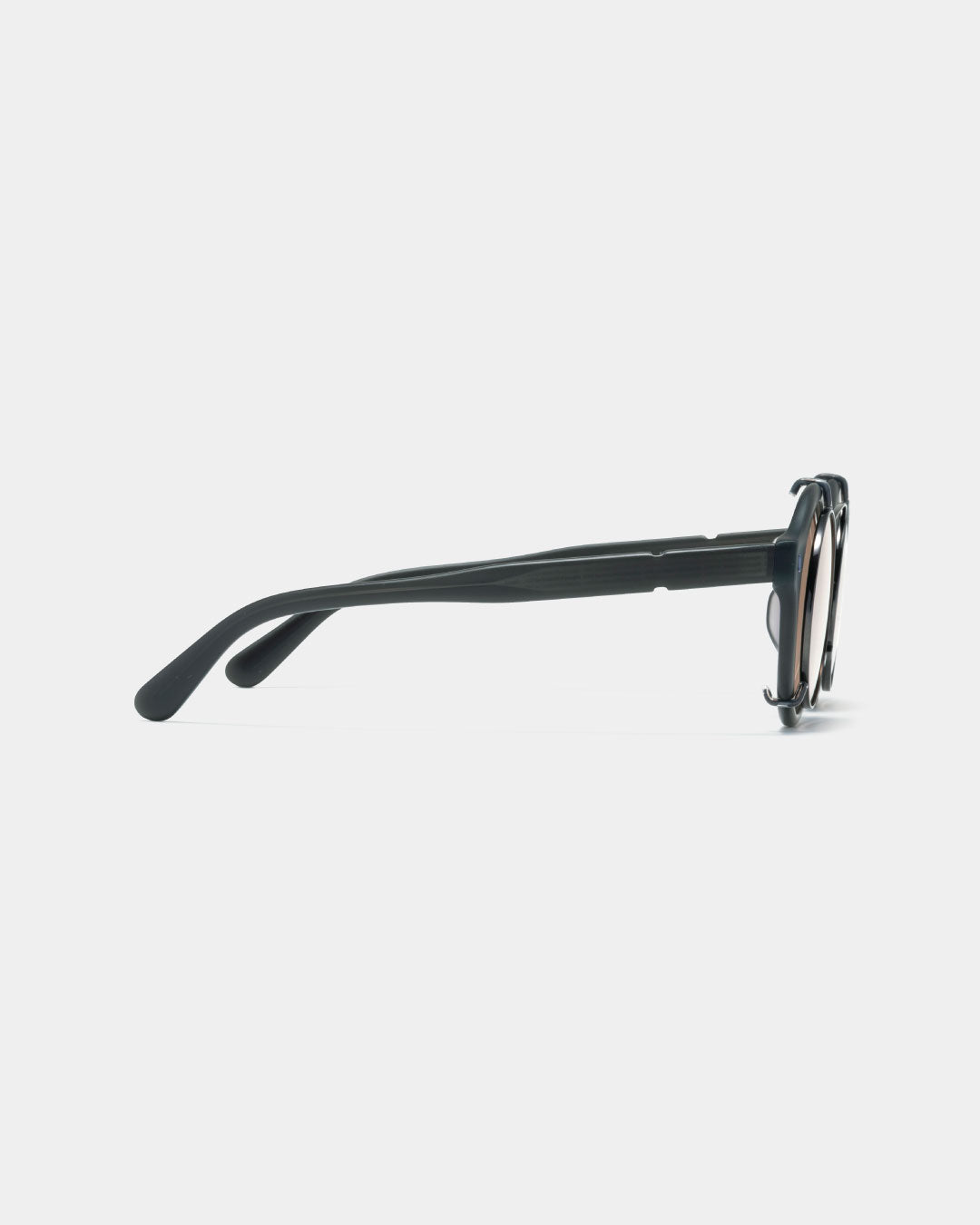 JINS for beautiful people over engineering sunglasses - Round