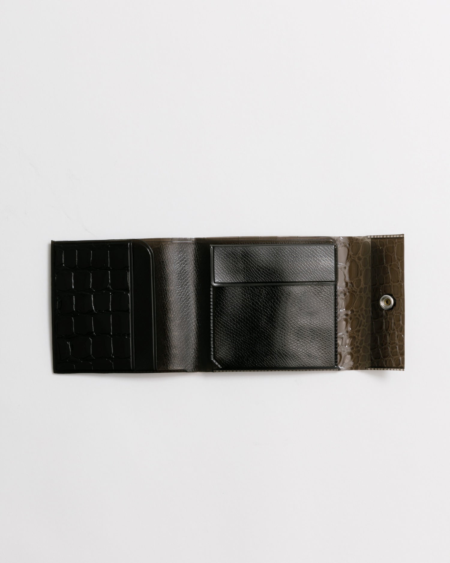 nothing to hide vinyl card wallet (new) – beautiful people online